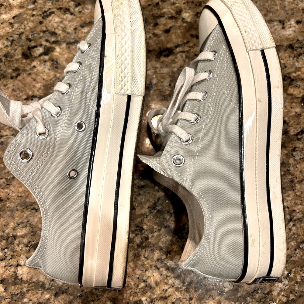 Converse Chuck Taylor style Wm 8/men 10 dusty gray green